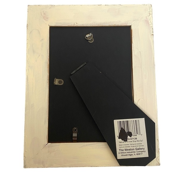 Wood Frame Mother's Day 5x7 Shabby Chic Handpainted Wood- We Love Mommy - Picture 6 of 10